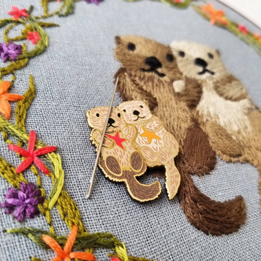 Sea Otters Enamel Needle Minder