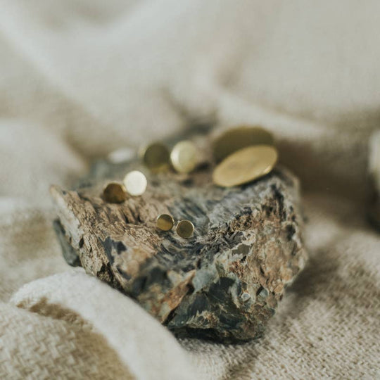 Helios Studs