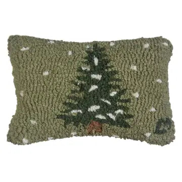 Decorative Alaska-Themed Handhooked Pillows